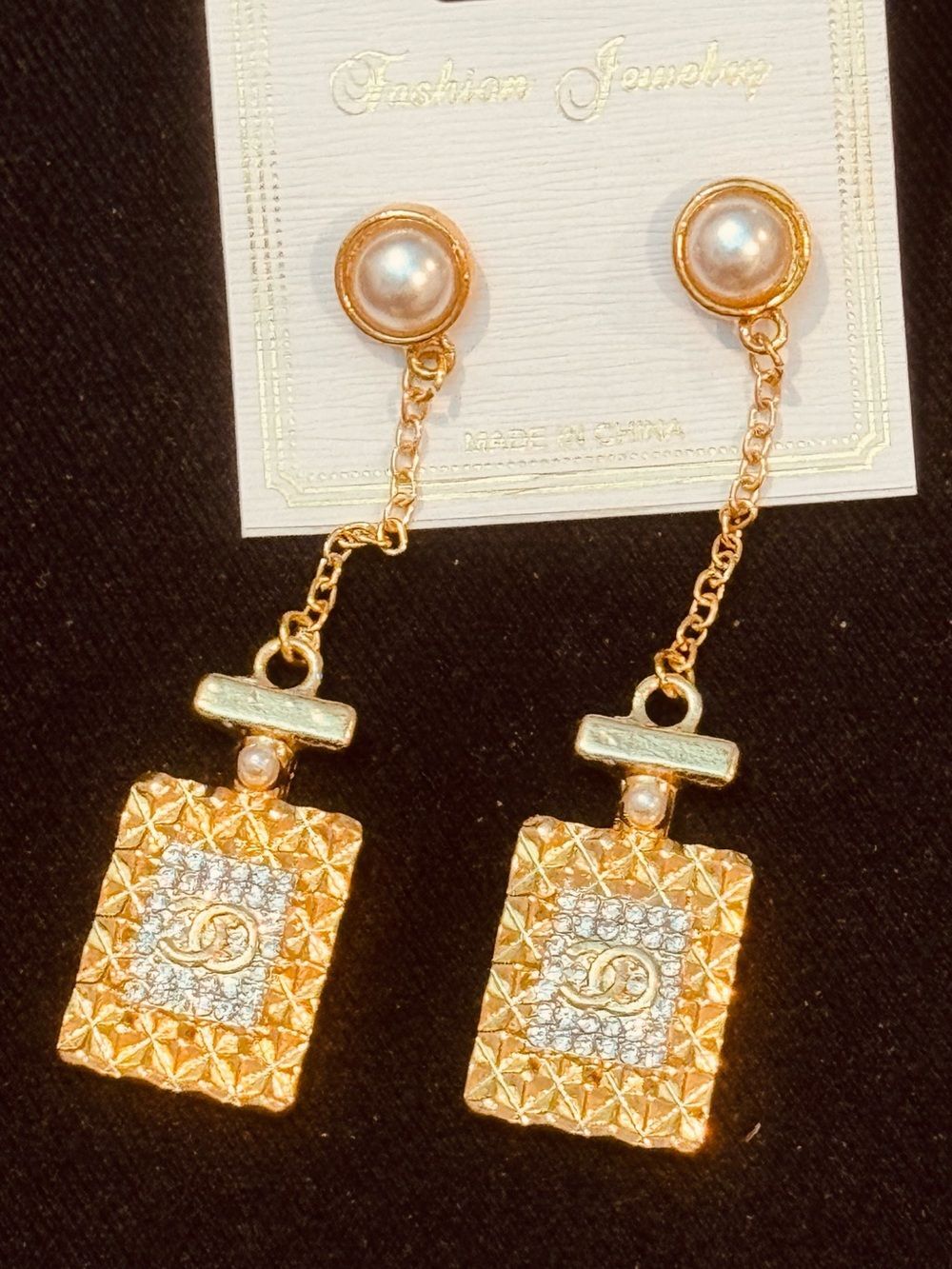 NWT Chic Gold Tone Quilted Perfume Bottle Pearl Drop Earrings 3 in